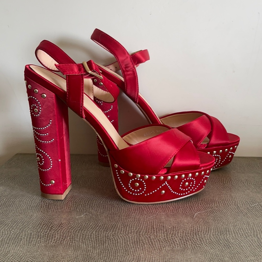 MOVING SALE - Fiery Red Heels with Silver Details